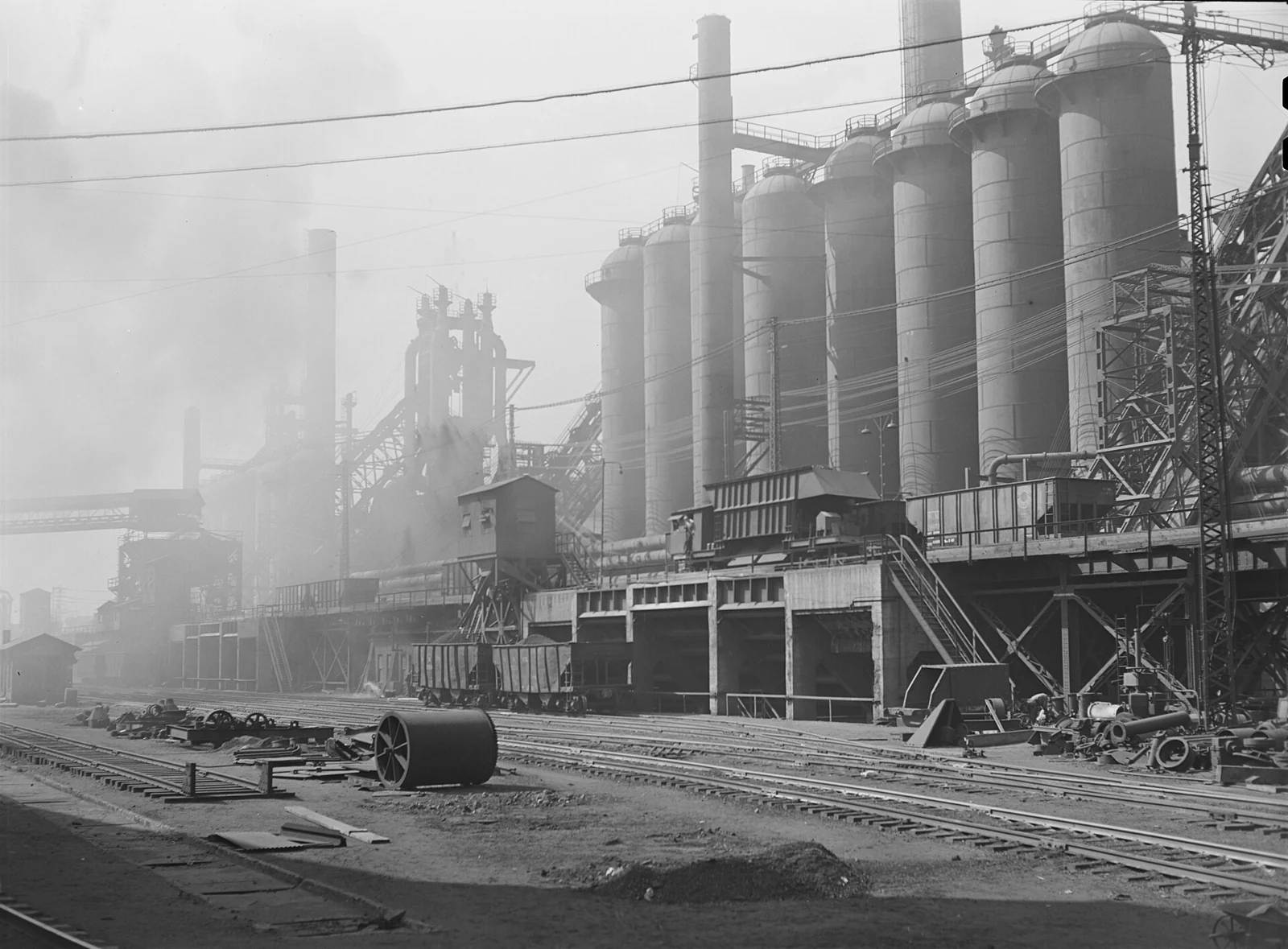 Black-and-white archival photograph of the Bethlehem Steel mill at Sparrows Point in 1940
